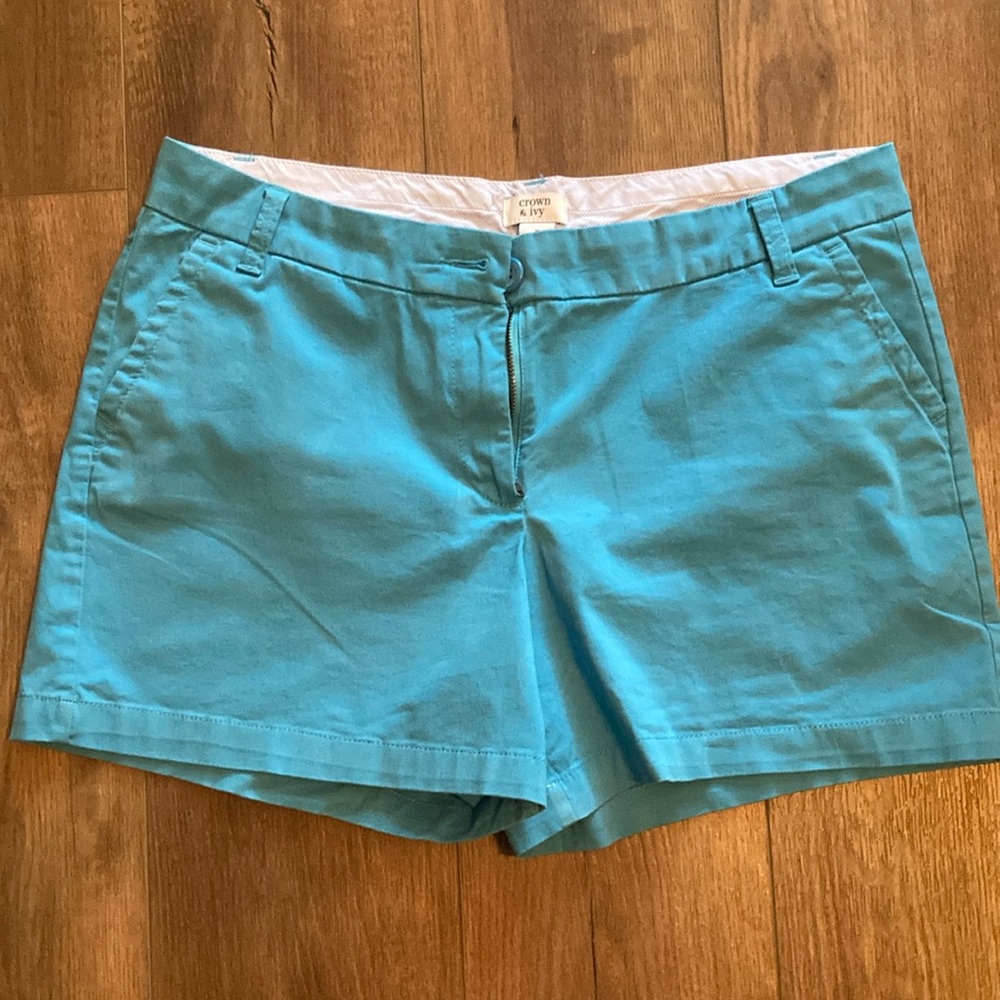 Ladies Crown & Ivy Shorts